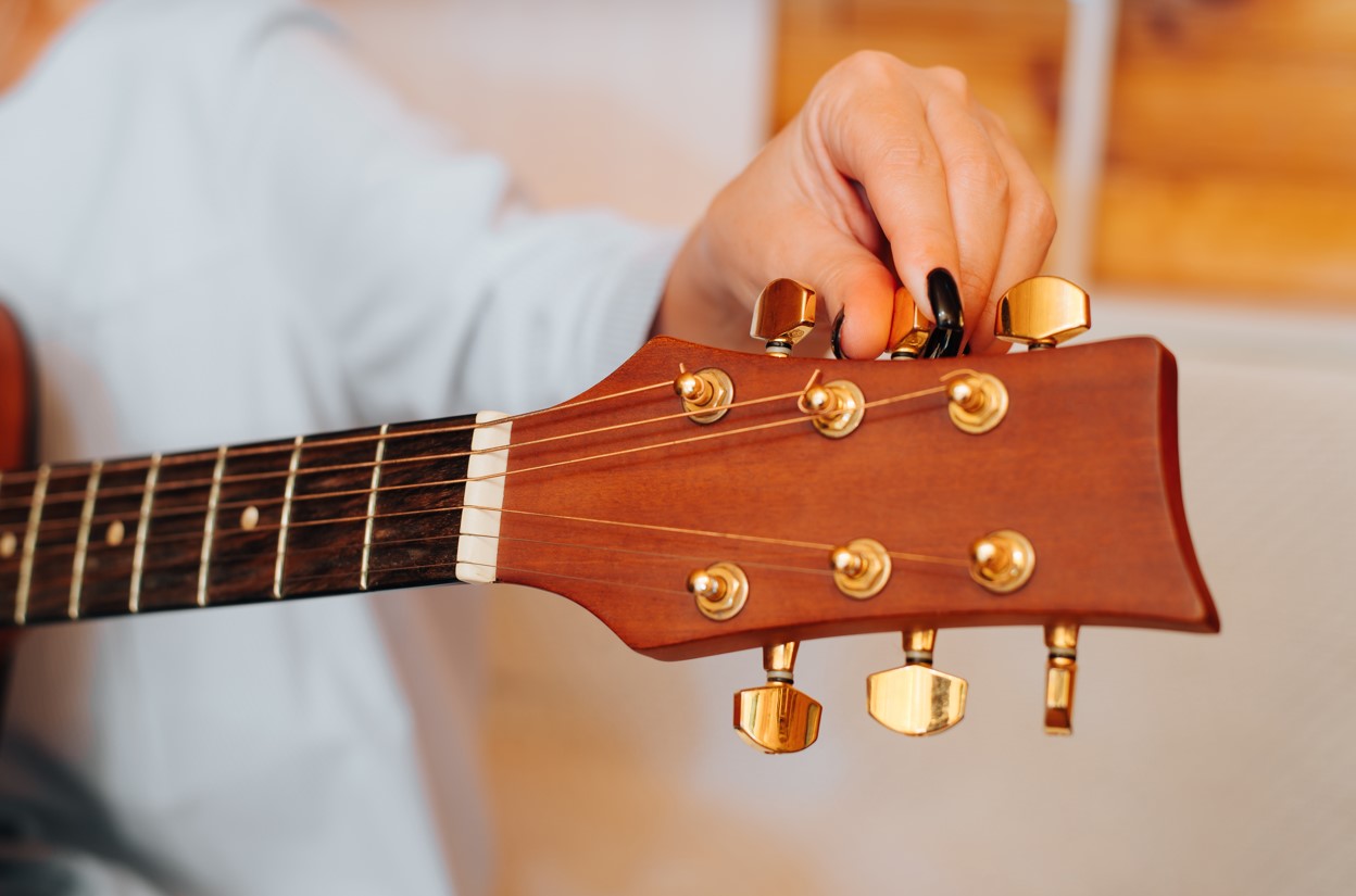 The Art of Alternate Guitar Tuning: Exploring New Musical Terrains