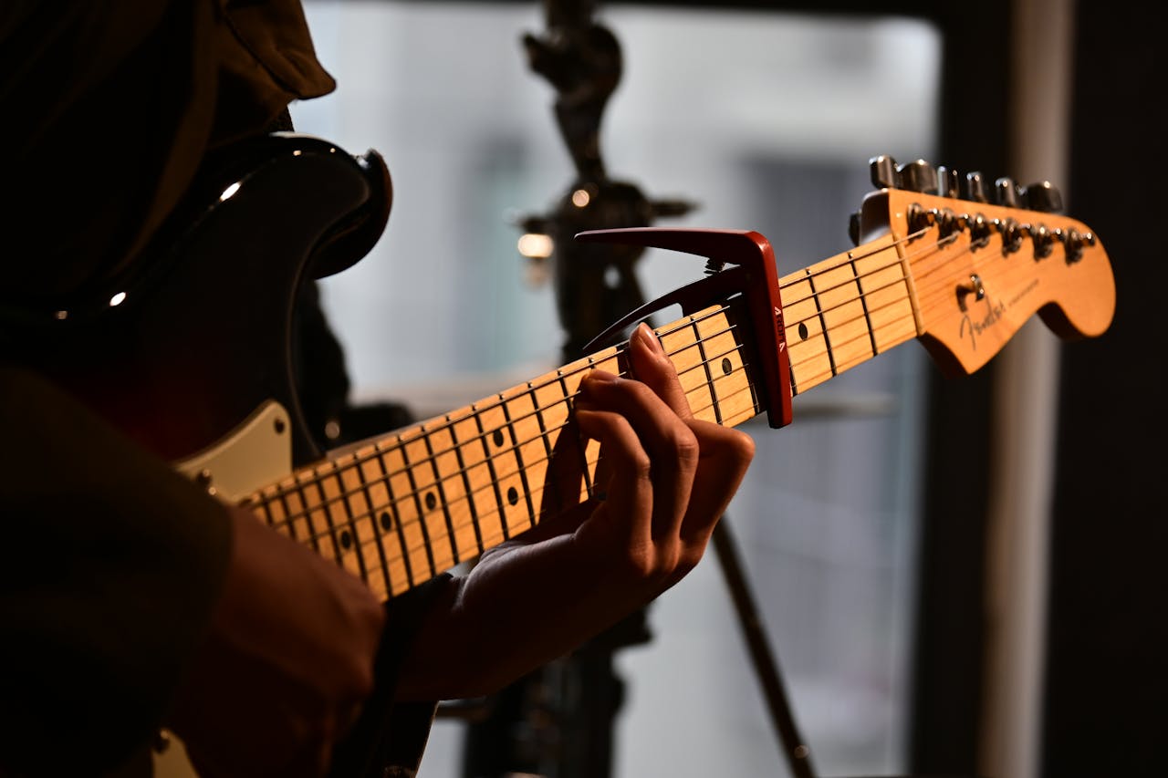 electric guitar capo